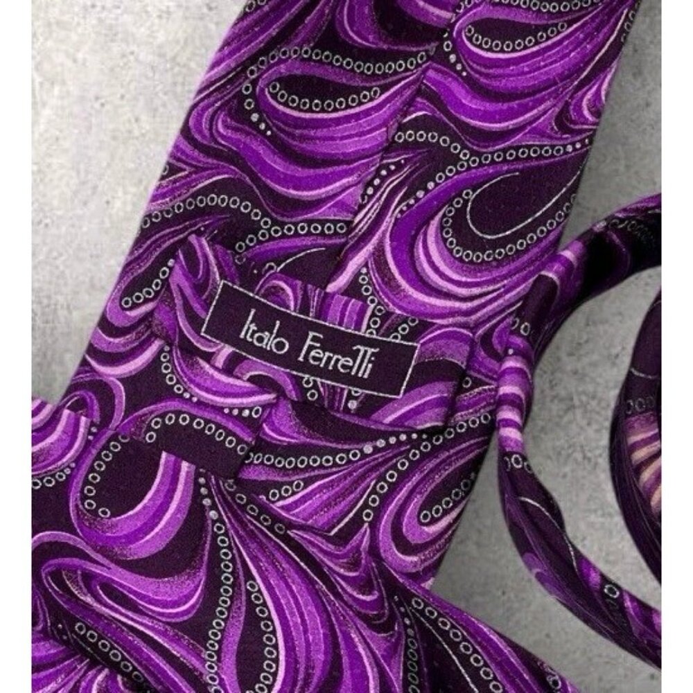ITALO FERRETTI Silk Tie ITALY XL Purple Silver Paisley W:3.5" EUC - Picture 2 of 6